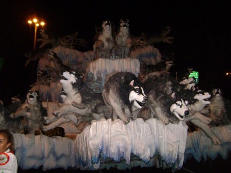 Viradouro 92_carro que pegou fogo