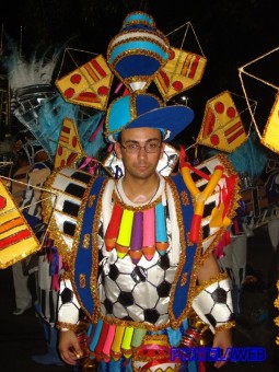 73432_327644800690060_754149472_n