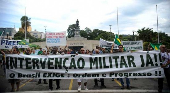 intervenção militar