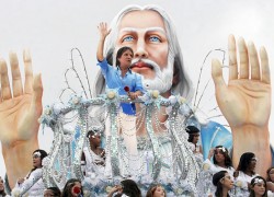 Sambódromo em 30 Atos: “2011: Incêndio na Cidade do Samba e título da Beija-Flor” beijaflor2011