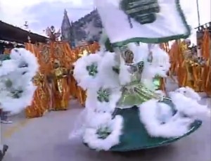 camisaverdeebranco1993d