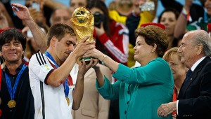 dilma e a taça