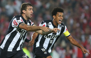 santa-fe-x-atletico-mg---pratto-comemora-gol-2_ap