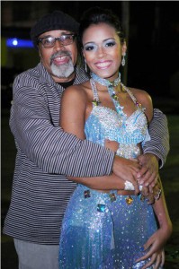 RAPHAELA FILHA (COM NÉSIO)