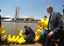 O processo dialético entre obediência e desobediência civil DCIM100GOPROGOPR1149.