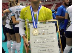 Fabi recebe homenagem em dia de classificação para a semifinal 29260960_1850876404924991_3740438205783080960_o