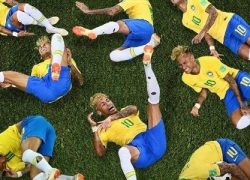 Deitando e rolando Neymarolando