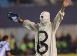 Entre fantasmas e micos B
